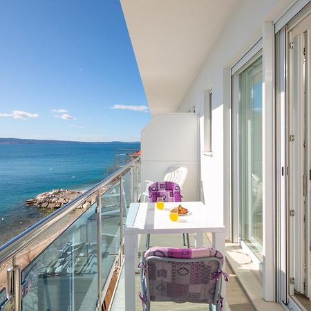 Absolute Beach Holidays Apartment Dugi Rat Ngoại thất bức ảnh