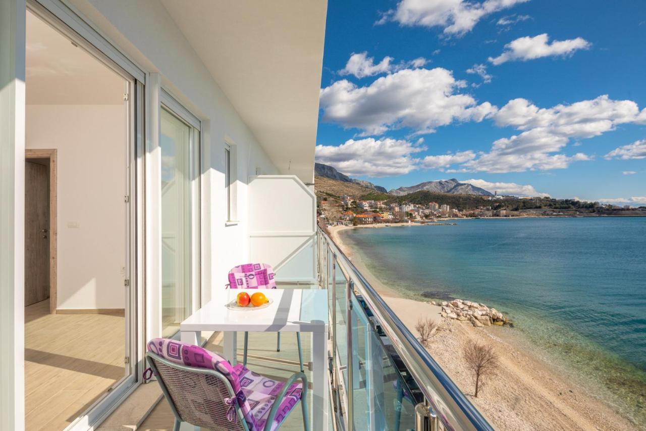 Absolute Beach Holidays Apartment Dugi Rat Ngoại thất bức ảnh