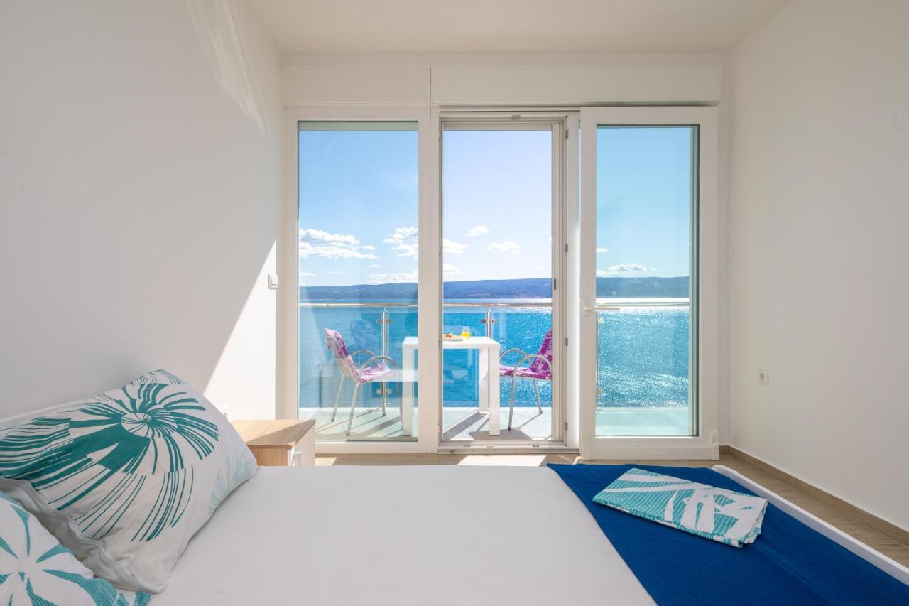 Absolute Beach Holidays Apartment Dugi Rat Ngoại thất bức ảnh