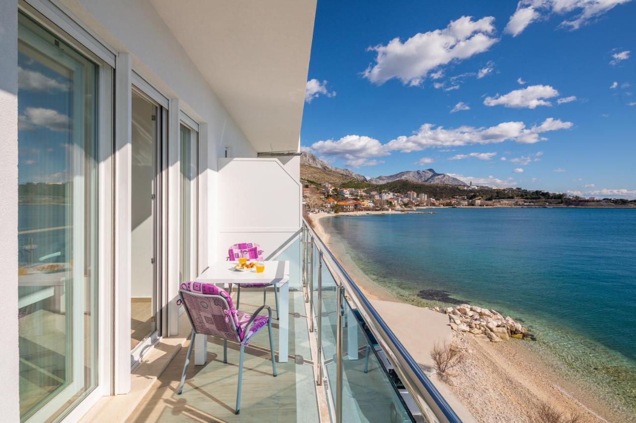 Absolute Beach Holidays Apartment Dugi Rat Ngoại thất bức ảnh